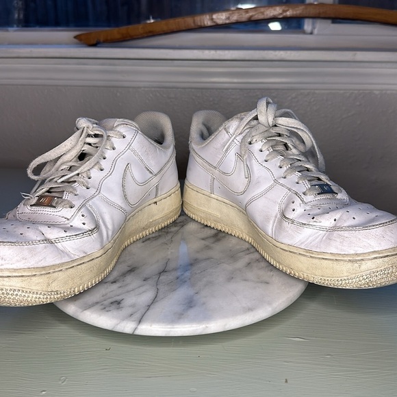 NIKE AIR FORCE 1'S (10.5) - Picture 2 of 5